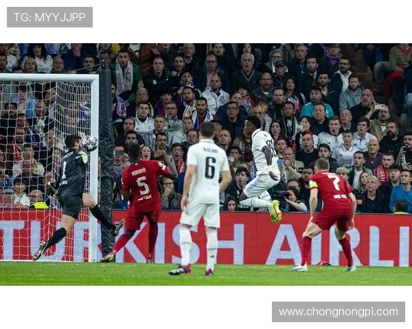 皇马大战利物浦太精彩球迷直呼蹲坑都顾不上看完